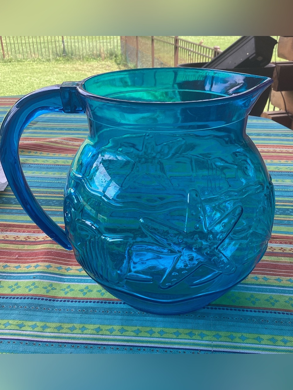 Party Pitcher in Beautiful Blue - 96 ounces